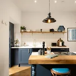 The Residence, Luxury Holiday home *