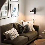 The Residence, Luxury Holiday home *